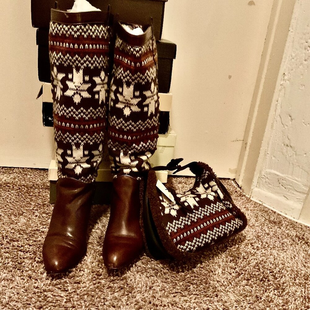Cole Haan Boots Size 9.5 and Matching Purse